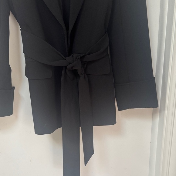 NEW FAVORITE DAUGHTER Adrienne Belted  Blazer Black Small - Picture 9 of 11